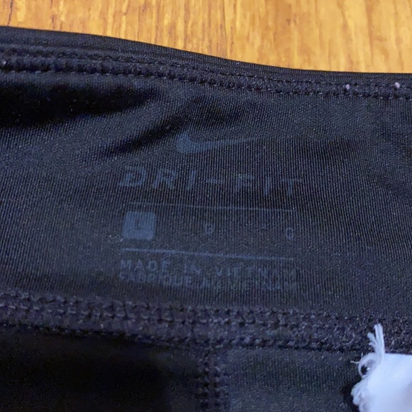 Nike white, grey, and black leggings - Picture 6 of 6